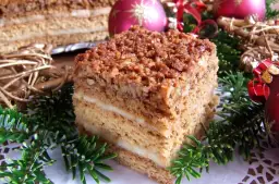 Pyszne ciasto miodowe z orzechami. Prosty przepis na domowy deser, który zachwyci każdego