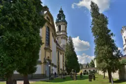 Najciekawsze atrakcje w Krzeszowie: odkryj ukryte skarby regionu