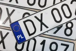 Przerejestrowanie auta: 30 czy 90 dni? Terminy i kary 2026