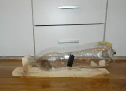 Jak zrobić pułapkę na myszy z butelki – prosta i skuteczna metoda