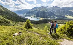 Najlepsze atrakcje w Davos: co warto zobaczyć latem i zimą