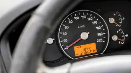 1mth ile to kilometrów? Przelicznik motogodzin na km - wyjaśnienie