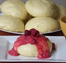 Puszyste kluski na parze: Sekret, by nigdy nie opadły!