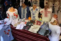 Co warto przywieźć z Ukrainy? Najlepsze pamiątki i smakołyki