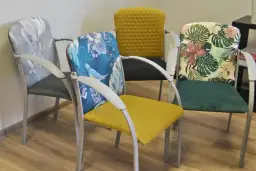 Jak wymienić tapicerkę w oparciu krzesła i uniknąć błędów