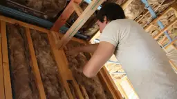 Czym ocieplić dach? Najlepsze materiały i porady, które musisz znać