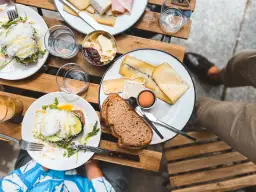 Co zjeść w Berlinie? Najlepsze potrawy, które musisz spróbować