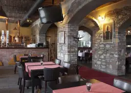 Gdzie zjeść w Częstochowie? Odkryj najlepsze restauracje i smaki