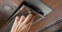 Jak zamontować okap kuchenny w obiegu zamkniętym - poradnik montażu krok po kroku