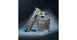 Co dłużej pachnie: woda toaletowa czy perfumowana? Odkryj różnice