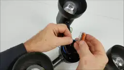 Jak podłączyć żyrandol na 3 żarówki - uniknij błędów w instalacji