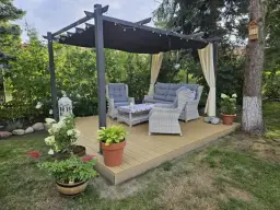 Najlepszy materiał na altanę? Pełne porównanie i porady