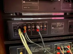 Jak podłączyć gramofon do kina domowego – uniknij najczęstszych błędów