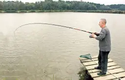 Gdzie można łowić bez karty wędkarskiej w Mazowieckiem? Sprawdź miejsca