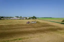 Jak skutecznie zgłosić na policję rolnika wywożącego gnój niezgodnie z prawem