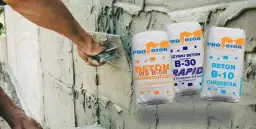 Ile schnie wylewka betonowa? Poznaj kluczowe czynniki i porady