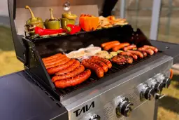 Grill z funkcją wędzenia – wybierz najlepszy model dla smaku dymu