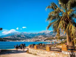 Najlepsza trasa do Albanii: uniknij problemów na drodze i ciesz się podróżą