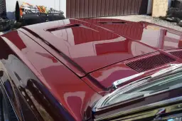 Jaki wosk do nowego samochodu, aby uniknąć uszkodzeń lakieru?