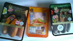 Kiełbasa bezglutenowa w Biedronce: Jak wybrać świadomie i bezpiecznie?