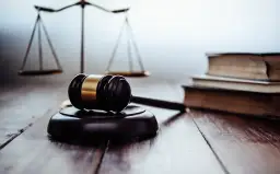 Wierzyciel na licytacji komorniczej? Tak! Zobacz, jak przejąć dług.