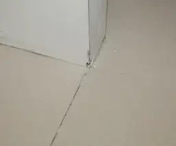 Jak zrobić dylatacje w wylewce, aby uniknąć pęknięć i uszkodzeń