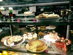 Gdzie zjeść w Węgierskiej Górce? Odkryj najlepsze miejsca na posiłek