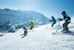 Gdzie na narty w listopadzie? Najlepsze ośrodki z pewnym śniegiem
