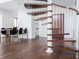 Ile kosztują schody ruchome? Ceny i czynniki wpływające na koszt