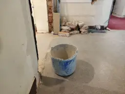 Remont w bloku: Kiedy możesz hałasować? Zasady i dobre praktyki