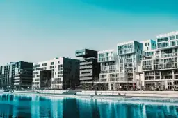 Krynica Morska: Atrakcje na każdą porę roku zaplanuj idealny urlop