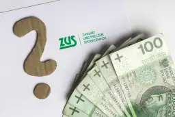 Znak zapytania, logo ZUS i polskie banknoty 100 zł.