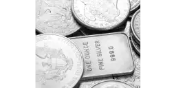 Czy warto inwestować w srebro? Korzyści, ryzyka i perspektywy dla inwestorów