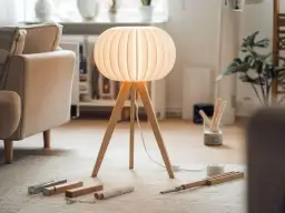 Stwórz unikalną lampę stojącą DIY: proste pomysły i materiały