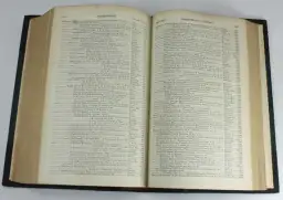 Lista książek autora: pełna lista dzieł z opisami i datami wydania