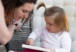 Kiedy dziecko mówi r? Odkryj, dlaczego to ważny etap rozwoju