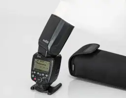 Jak włączyć lampę błyskową w aparacie - proste kroki i porady