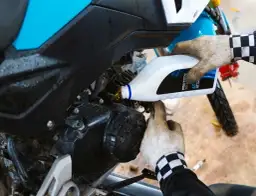 Co ile wymiana oleju w motocyklu? Kluczowe informacje i porady