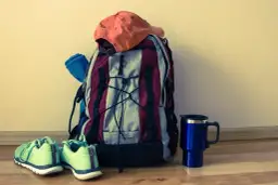 Lista na wycieczkę szkolną: Spakuj plecak bez stresu!