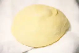 Gotowanie bez bałaganu? Wyrabianie ciasta drożdżowego mikserem