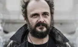 Arkadiusz Jakubik: Fascynująca kariera aktora i muzyka, której nie znasz