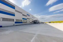 Ile kosztuje budowa hali murowanej? Zaskakujące fakty i ceny na rynku.