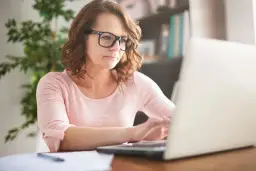 Co jeśli ktoś weźmie kredyt na ciebie? Jak uniknąć poważnych problemów