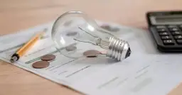 Bon energetyczny 2026: Jak obniżyć rachunki za prąd?