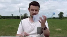 Zraszacz obrotowy DIY: Zbuduj go sam z butelki PET lub PVC!