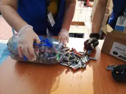 Gdzie wyrzucić baterie w Krakowie? Oto miejsca, które musisz znać