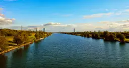 Jaka rzeka płynie przez Wiedeń? Odkryj tajemnice Dunaju