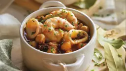 Receta fácil de garbanzos con gambas y calamares que sorprenderá