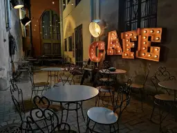 Ryga gdzie zjeść: najlepsze miejsca na tradycyjne potrawy i więcej