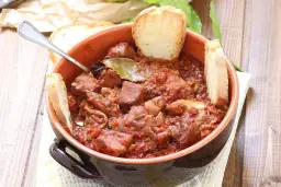 Siena gdzie zjeść: odkryj najlepsze restauracje i lokalne smaki